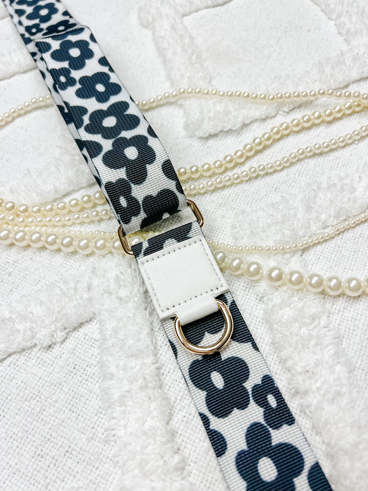 Black and White Flower Strap