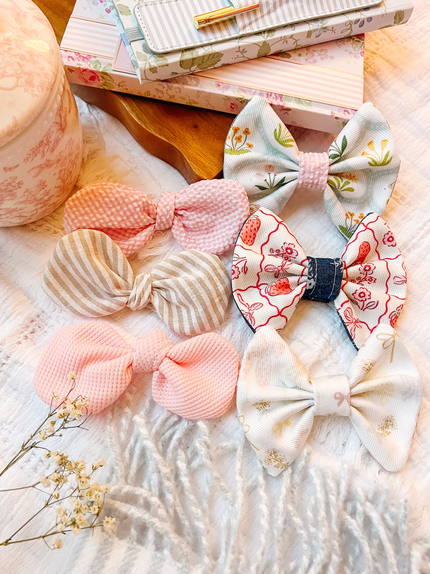 The Spring in Bloom Bows