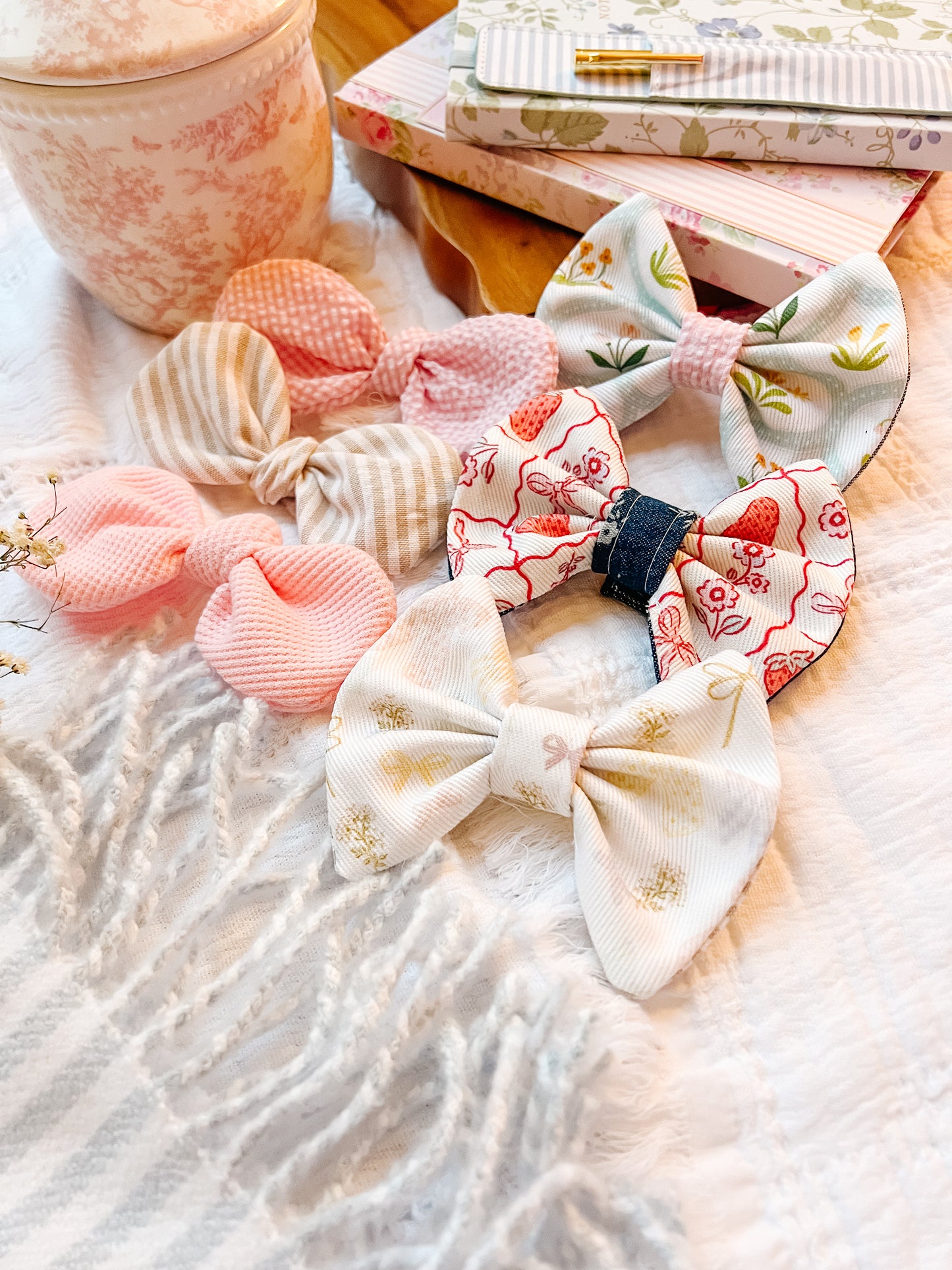 The Spring in Bloom Bows