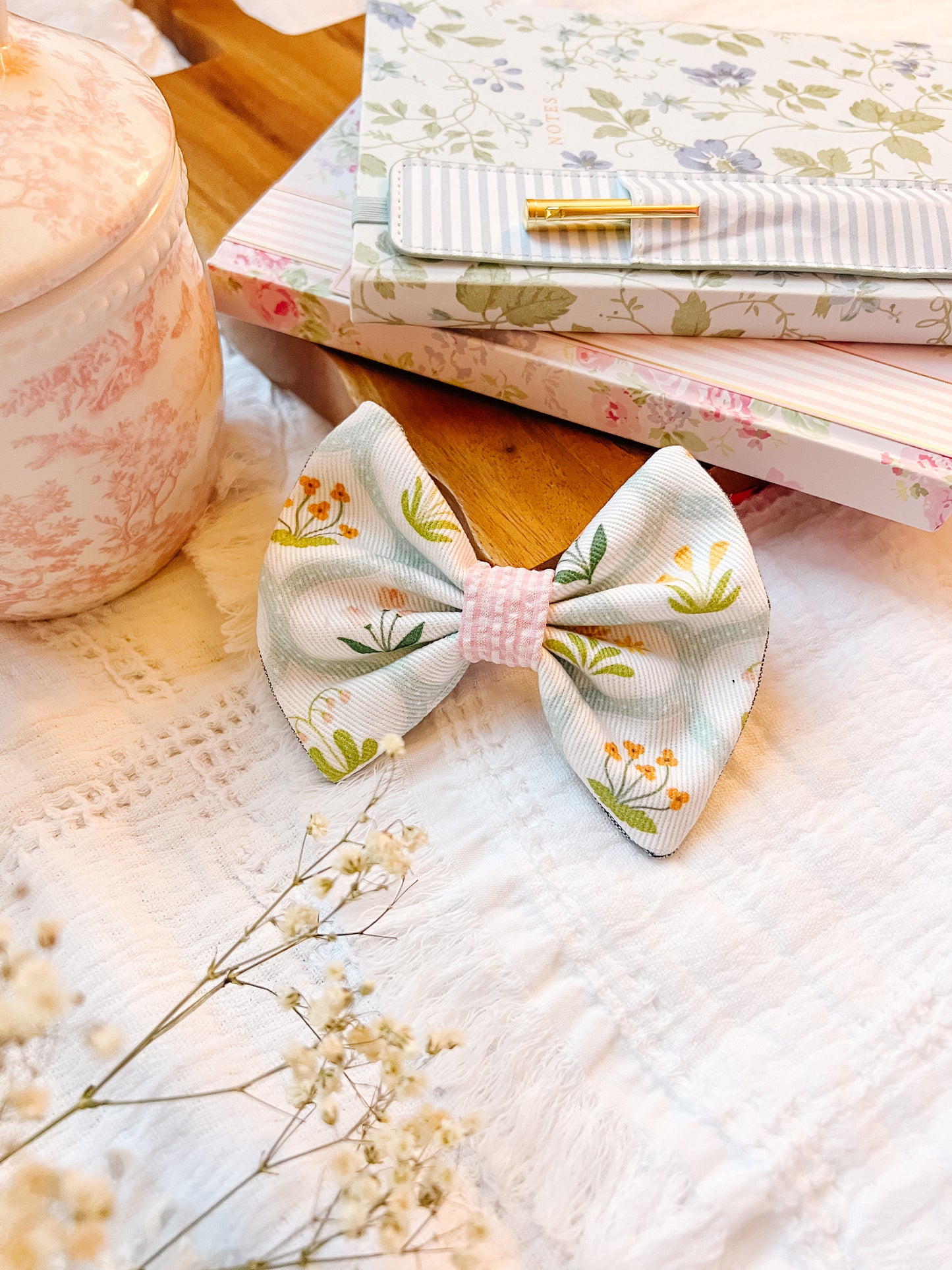 The Spring in Bloom Bows